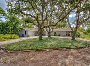 950 Dartmoor Cir, Nokomis, FL 34275