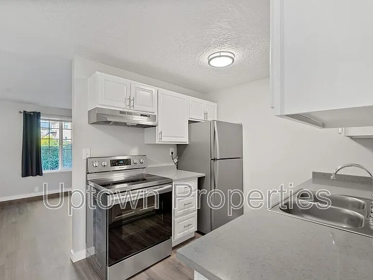 6822 N Richmond Ave — Photo 8