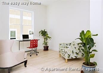 2nd image of 512 Somerville Ave #2