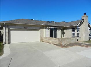 17937 Pleasant Valley Dr, Macomb, MI 48044