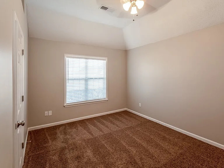 5451 Philgrove Way — Photo 14