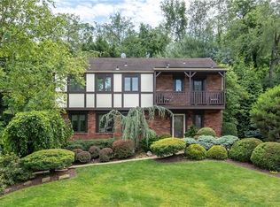 1748 Kings Ct, South Park, PA 15129