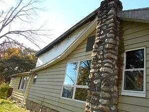 5th image of 322 Lake Shore Dr