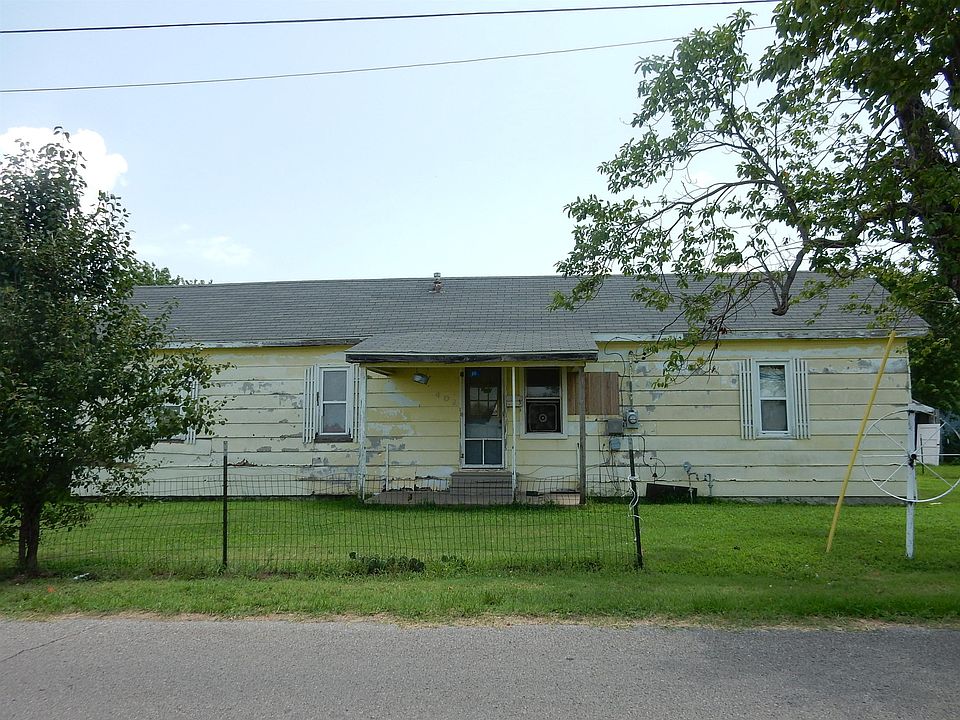 1st image of 401 1st St