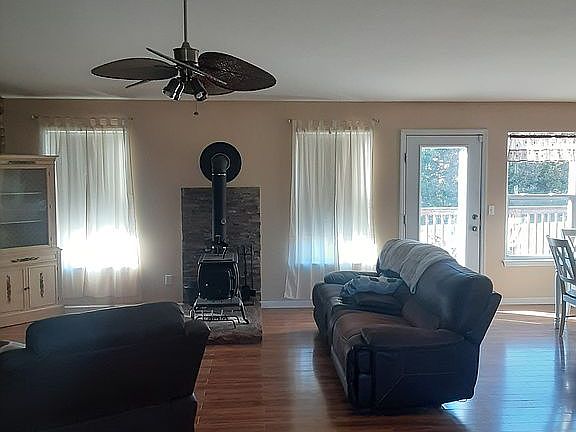 5th image of 131 Little Coon Creek Dr