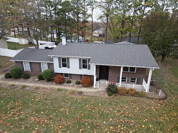 2nd image of 807 S Suncrest Dr