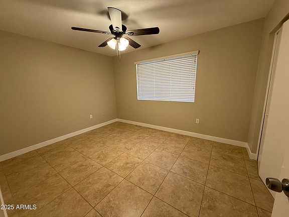 3rd image of 3314 W DEL MONICO Lane