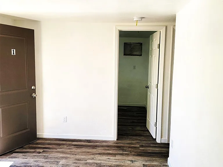 6901 Dumble St #6 — Photo 10