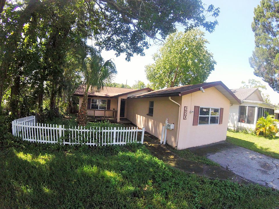 1st image of 620 46th Ave N