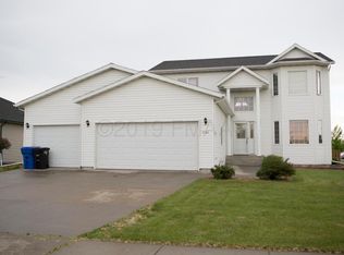 3501 Pierce St S, Fargo, ND 58104
