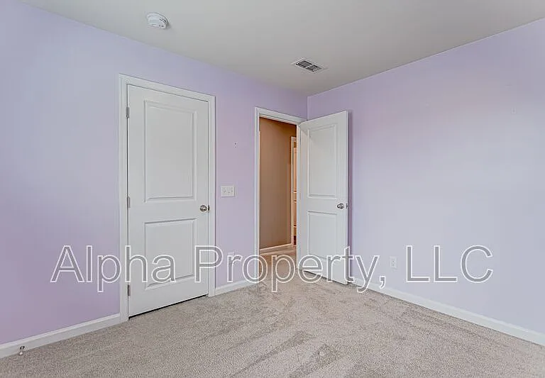 818 Purcell Dr — Photo 16