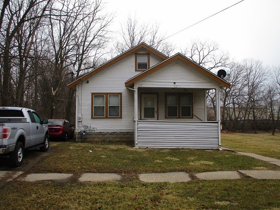 1st image of 502 Stewart Ave