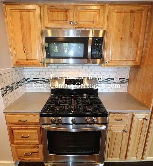 1102 NE Kathryn St — Photo 6