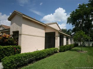 7941 NW 10th Ct, Plantation, FL 33322