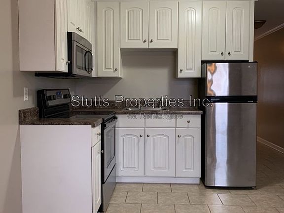 2nd image of 414 Hermitage Dr Unit 7