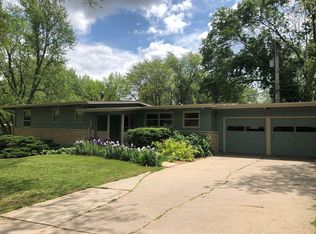 5745 L St, Lincoln, NE 68510