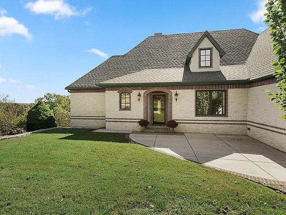 3rd image of 9905 Admiral Dr