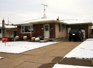 16 Cheekwood Dr, Buffalo, NY 14227