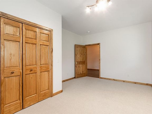 5th image of 1430 Spence Chapel Rd