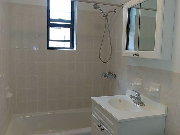 5th image of 3279 30th St APT 2G