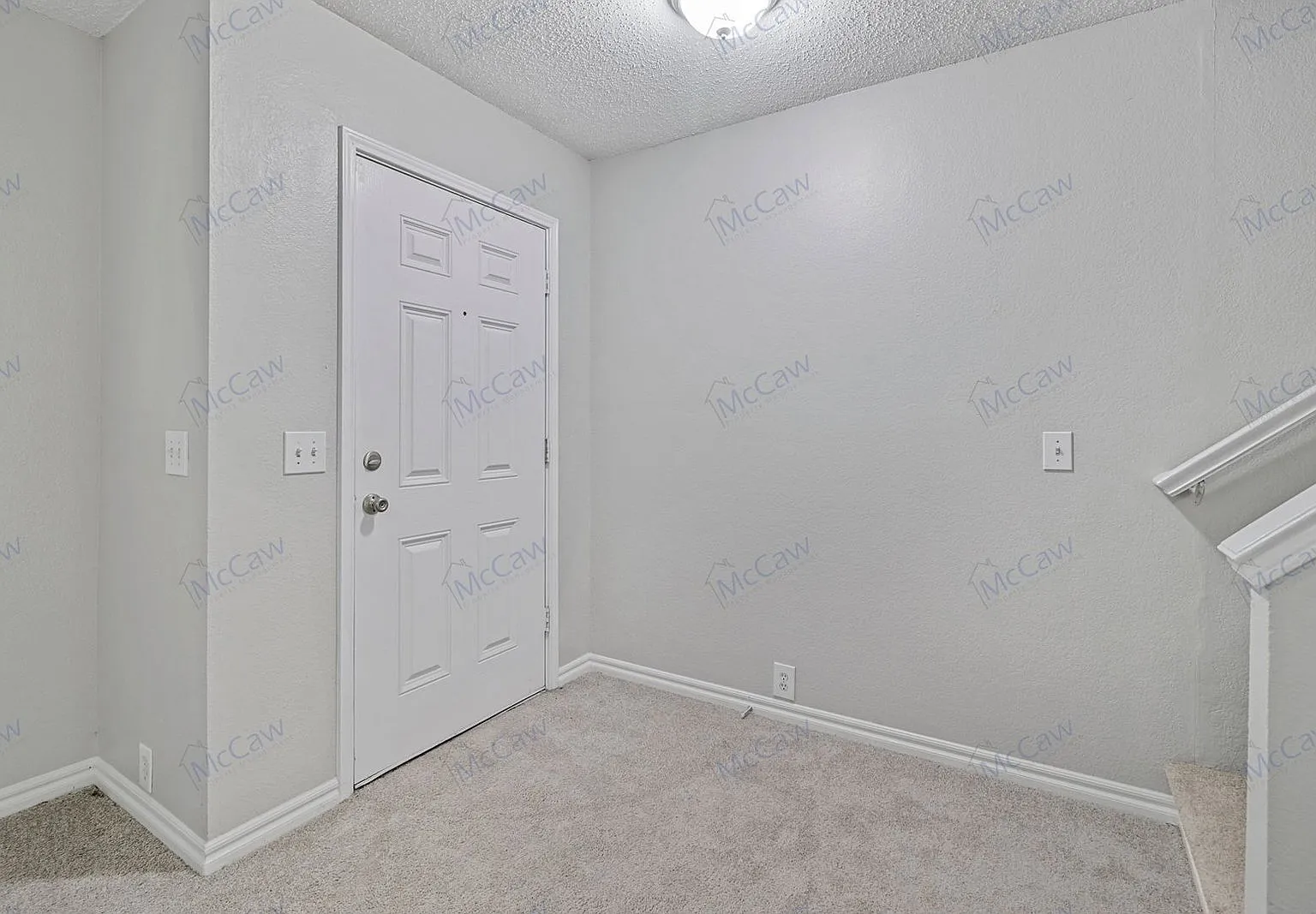 4 bed, 2.5 bath, 2460 sqft, $2,650 — Photo 3