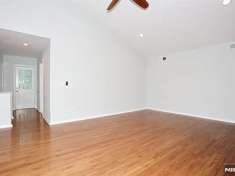 69 Pittis Ave — Photo 20
