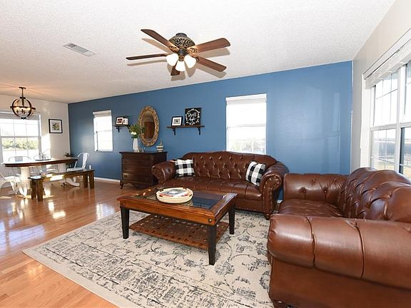 3rd image of 277 Private Road 1611