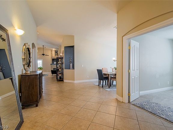 4th image of 105 Verde Way