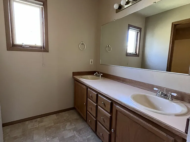 Master Vanity