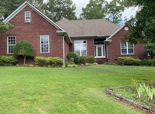50 Deerfield Cv, Henderson, TN 38340