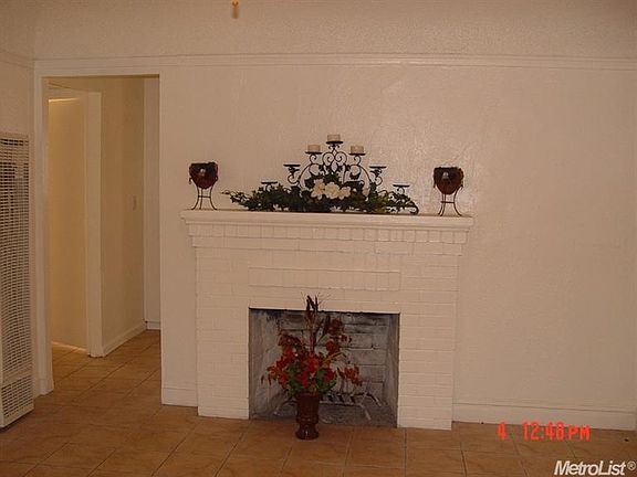 2nd image of 845 S Golden Gate Ave