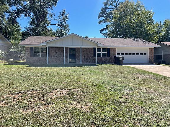 3rd image of 1310 Baylor Dr