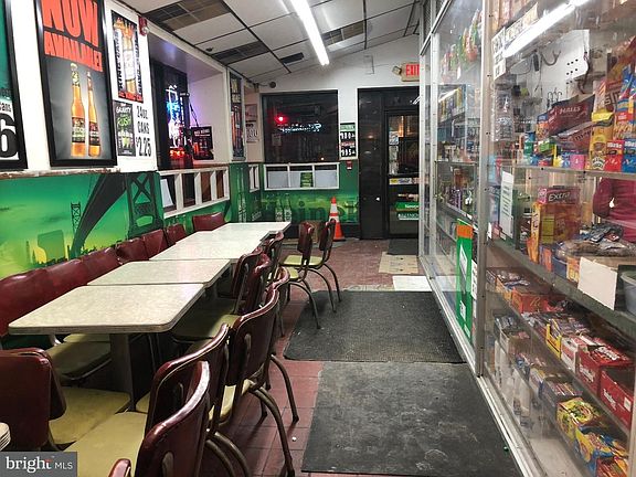 4th image of 2842 W Girard Ave