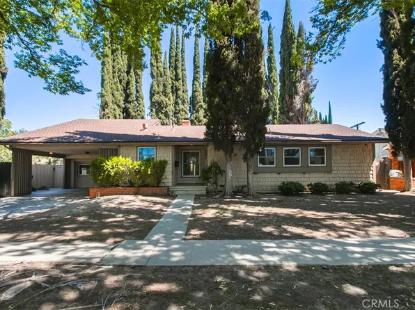 22217 Archwood St, Canoga Park, CA 91303
