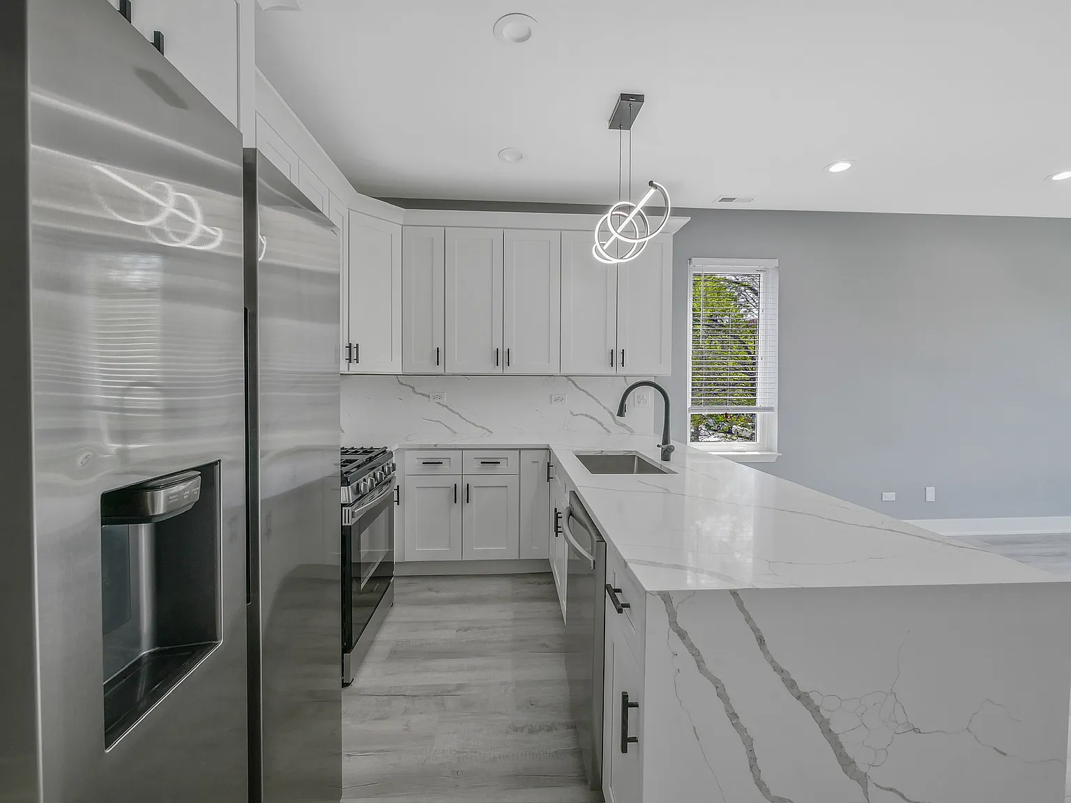 3 bed, $2,600 — Photo 4