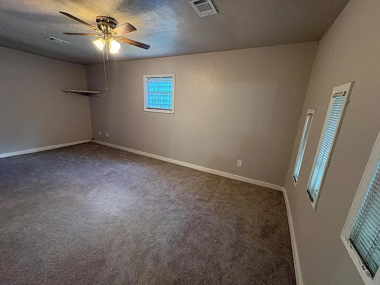 6716 Saint Augustine St — Photo 12