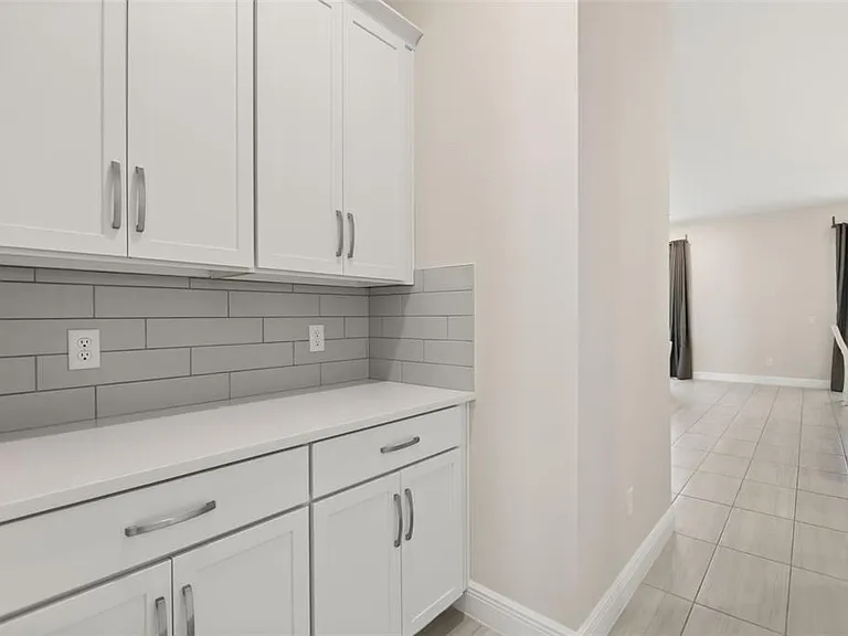 8373 Ludington Cir — Photo 12