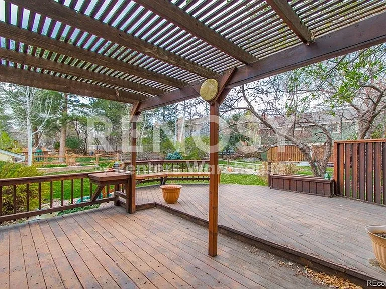 8402 E Long Ave — Photo 33
