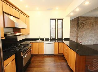 1330 W Madison St, Chicago, IL 60607