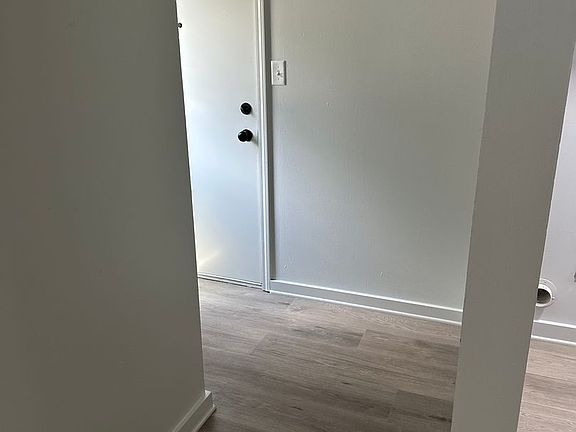 3rd image of 3302 W 8th St #D