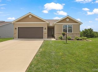 7016 Augusta Dr, Glen Carbon, IL 62034