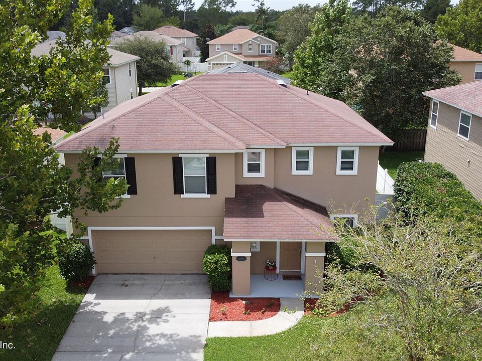 1st image of 785 Rembrandt Ave #17