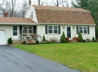 38 Crabapple Rd, Windsor, CT 06095