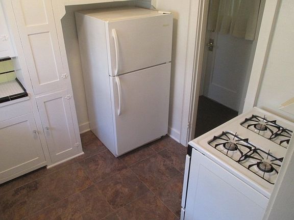 3rd image of 6212 Haviland Ave APT 2