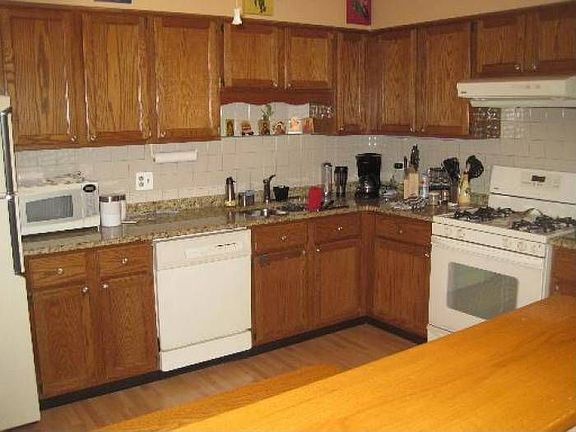 4th image of 6433 W Belle Plaine Ave APT 205