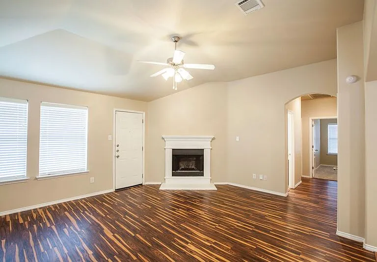 709 Alder Dr — Photo 18
