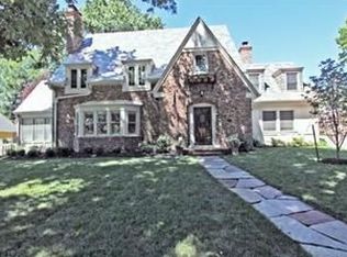 1238 Huntington Rd, Kansas City, MO 64113