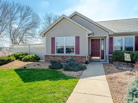 3rd image of 1135 Trillium Ln