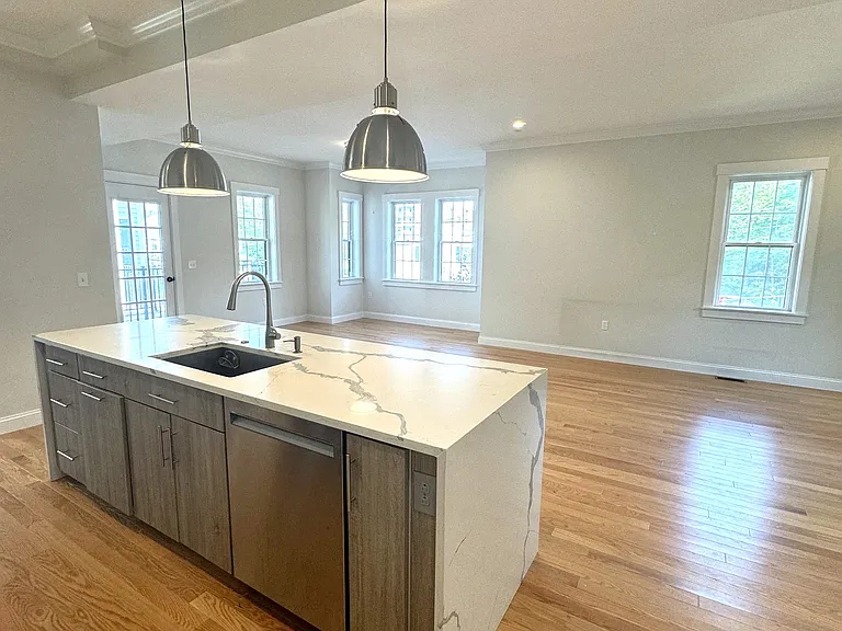 7 Faxon Park Rd #D — Photo 6