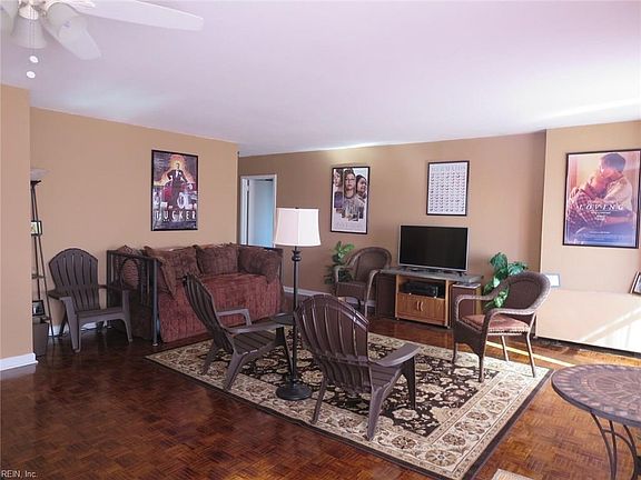 5th image of 7320 Glenroie Ave APT 7B